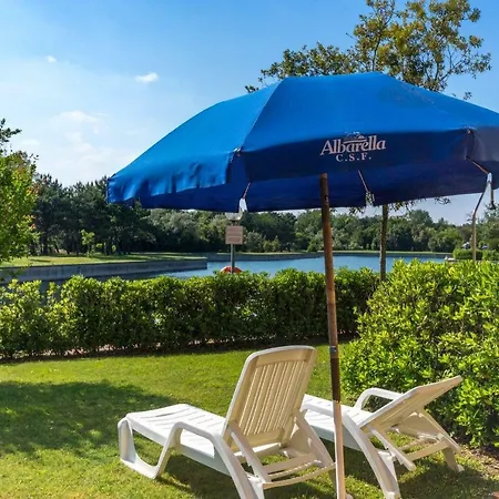 S3 אתר נופש Albarella Island